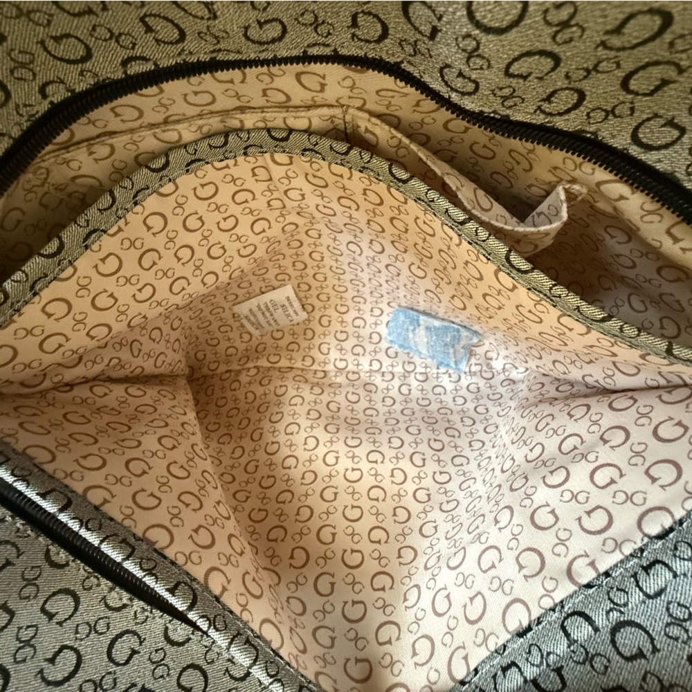 Guess Logo Tote Handbag - New without tags - Picture 9 of 14